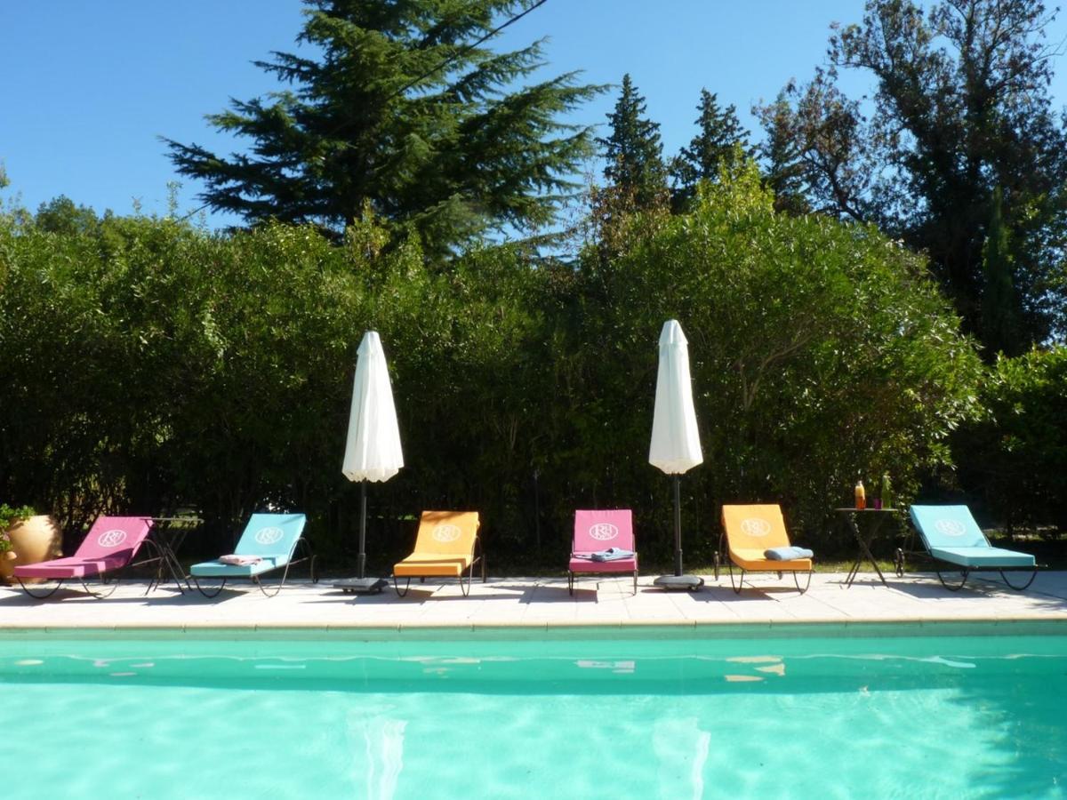 Domaine De Rhodes B&B Avinyon Dış mekan fotoğraf