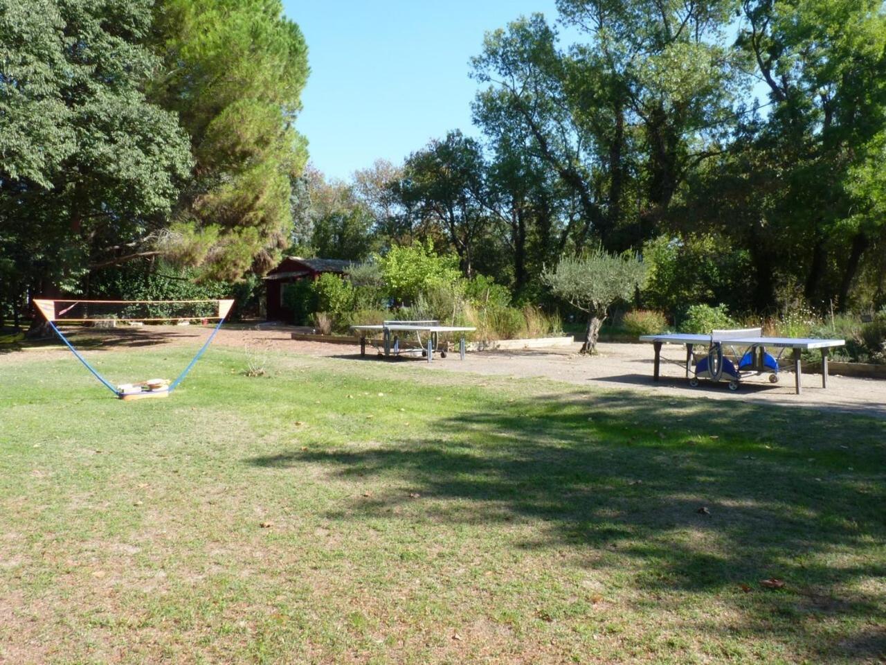 Domaine De Rhodes B&B Avinyon Dış mekan fotoğraf