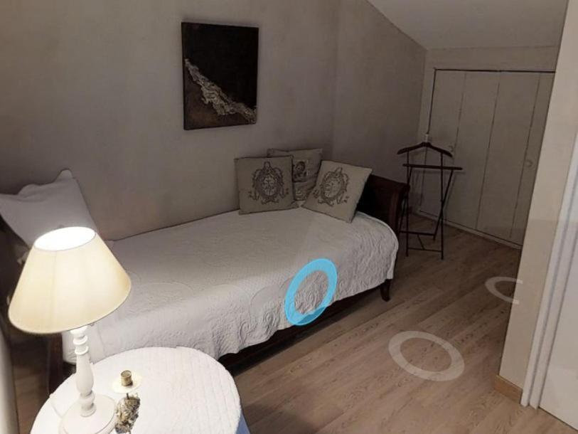Domaine De Rhodes B&B Avinyon Oda fotoğraf