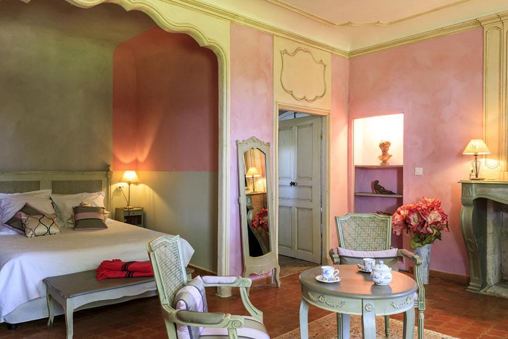 Domaine De Rhodes B&B Avinyon Oda fotoğraf
