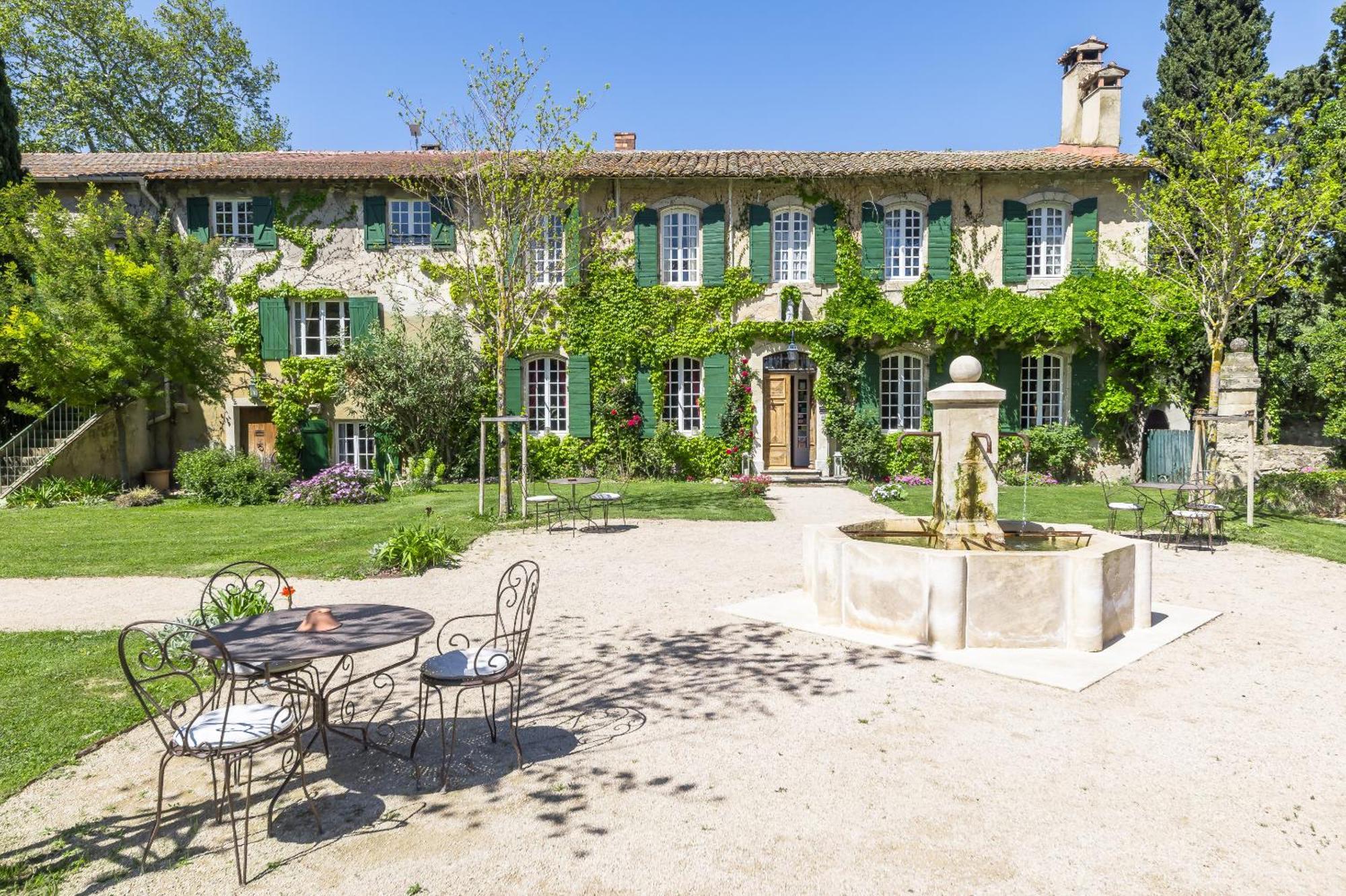 Domaine De Rhodes B&B Avinyon Dış mekan fotoğraf